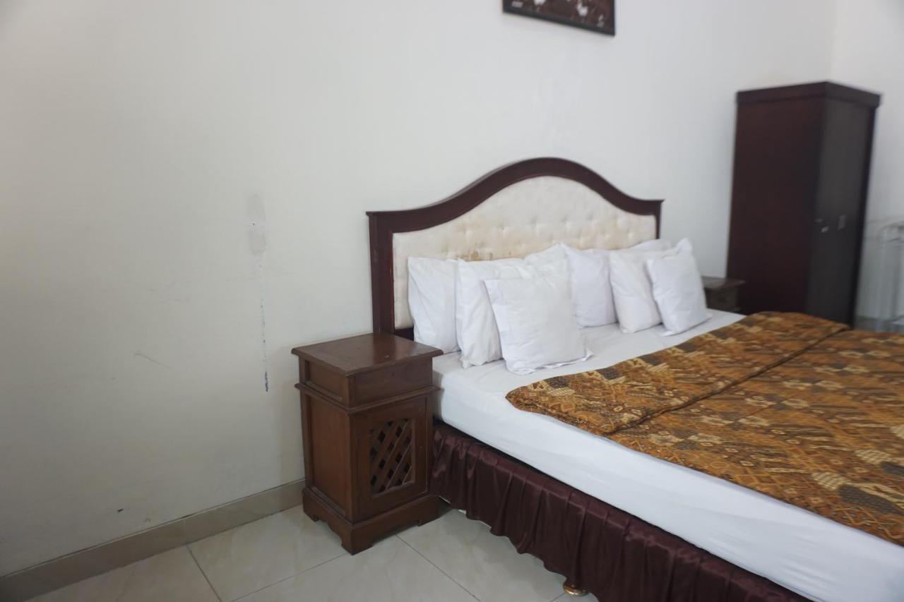 Hotel Laweyan Solo Экстерьер фото
