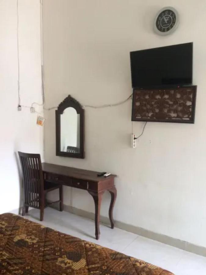 Hotel Laweyan Solo Экстерьер фото
